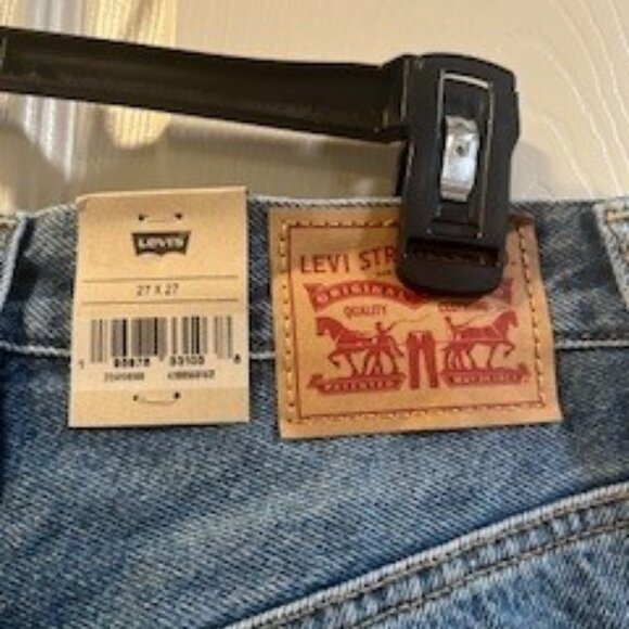 New Levi's Jeans Size 27x27 Distressed Straight Ankle. NWT Retail $79.50 - Picture 4 of 5